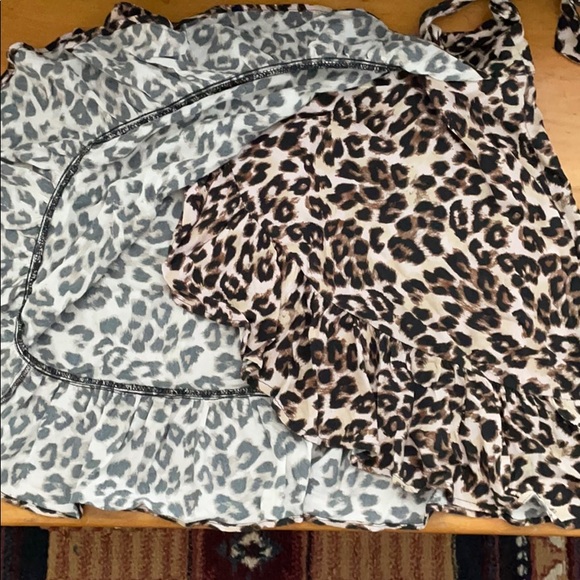 Leopard print faux wrap mini skirt - Picture 3 of 4